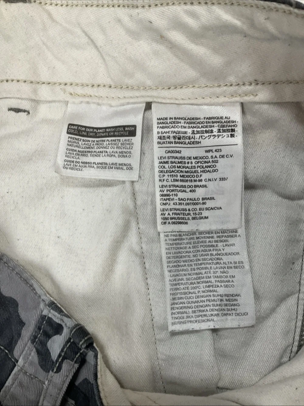 Levi's Cargo Shorts Black & Gray Camo Utility Pockets Baggy Men's Size 34